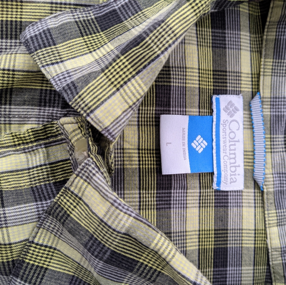 Columbia Short Sleeve